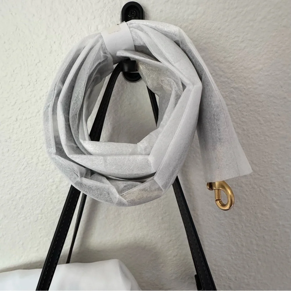 Coach Rogue Bag 31 - Picture 3 of 11